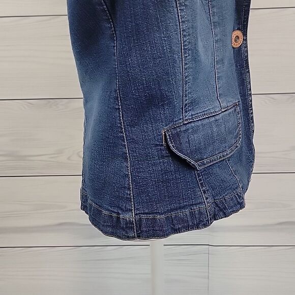 Bandolino Blu jean blazer with floral embellishments Size M - Picture 6 of 13